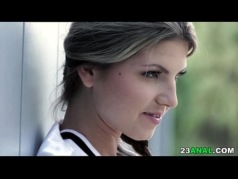 Gina Gerson возвращается для анала